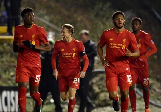 3场造5球！曼联球星大爆发，英超第1中场，31岁依然如此犀利