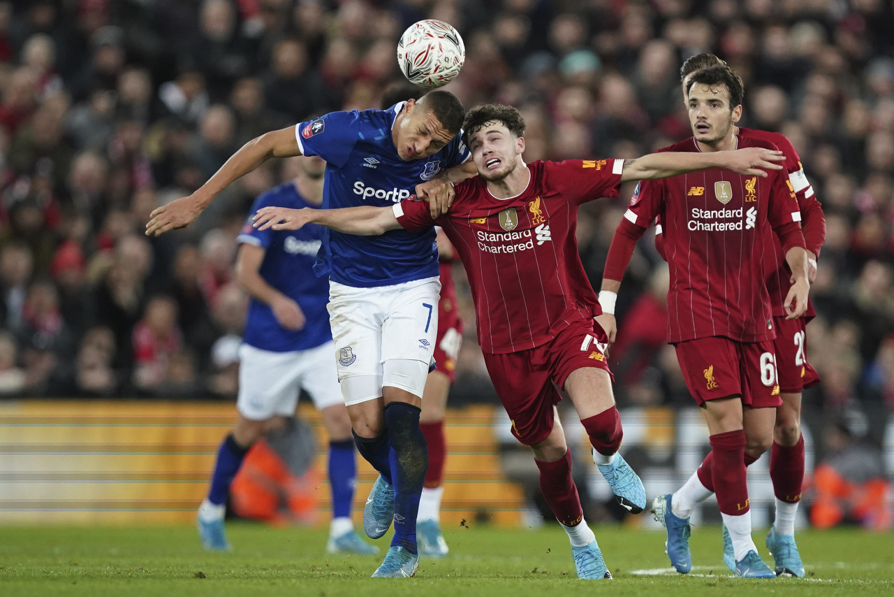 德州扑克不是翻盘游戏（德州扑克不是靠翻盘取胜的游戏）